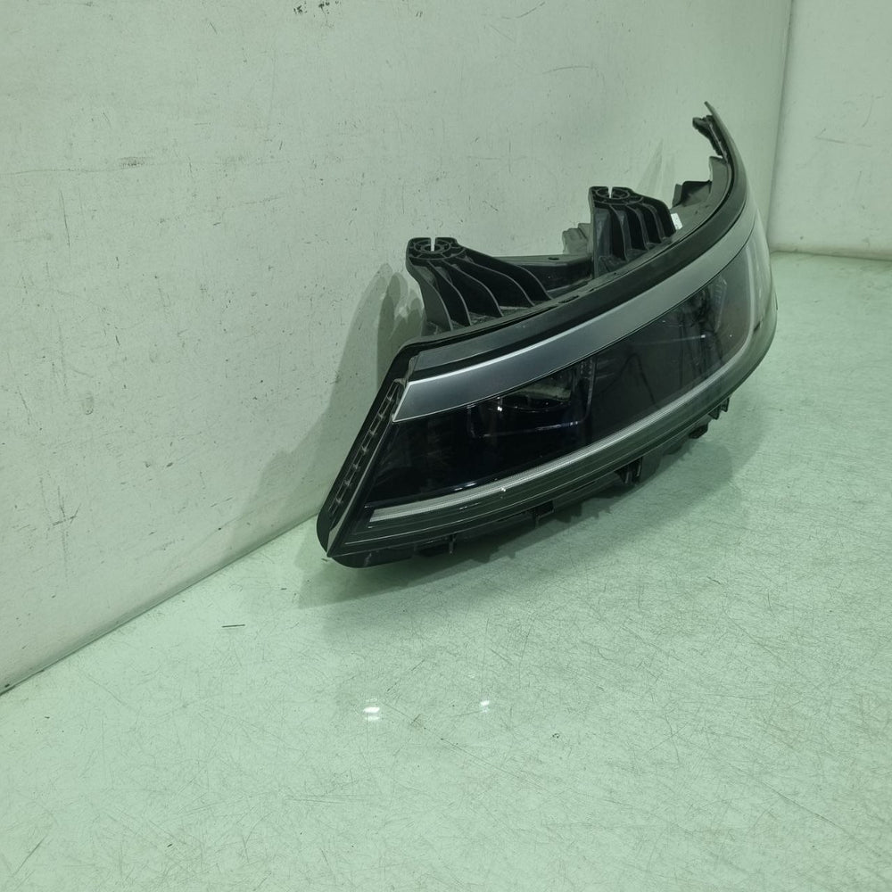 Farol Diant Esq BYD King 2025/2027 Usado