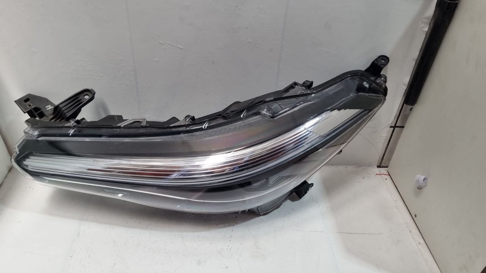 Farol Diant Esq Toyota Corolla 2020/2022 Usado