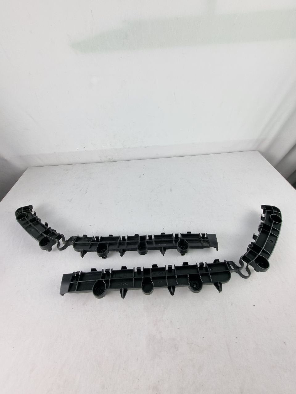 Suporte Para-choque Tras Mitsubishi Outlander 2013/2021