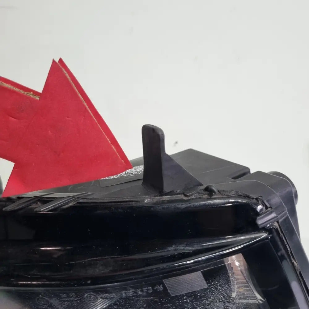 Farol De Milha Do Lado Esquerdo Volkswagen Jetta 2018/2021