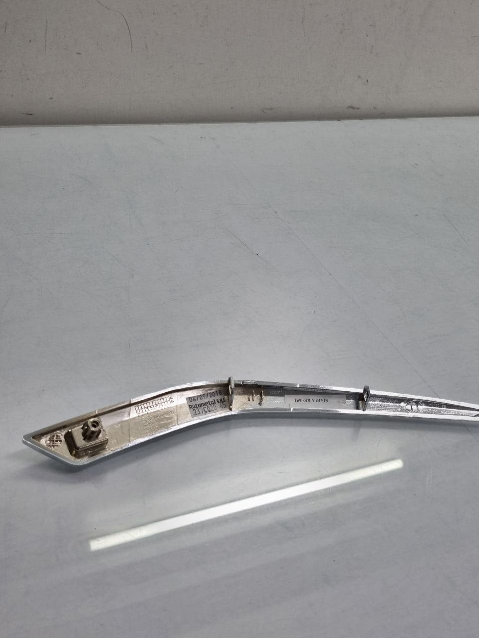 Friso Cromado Farol de Milha Esquerdo Peugeot 208 2016/2020 Novo