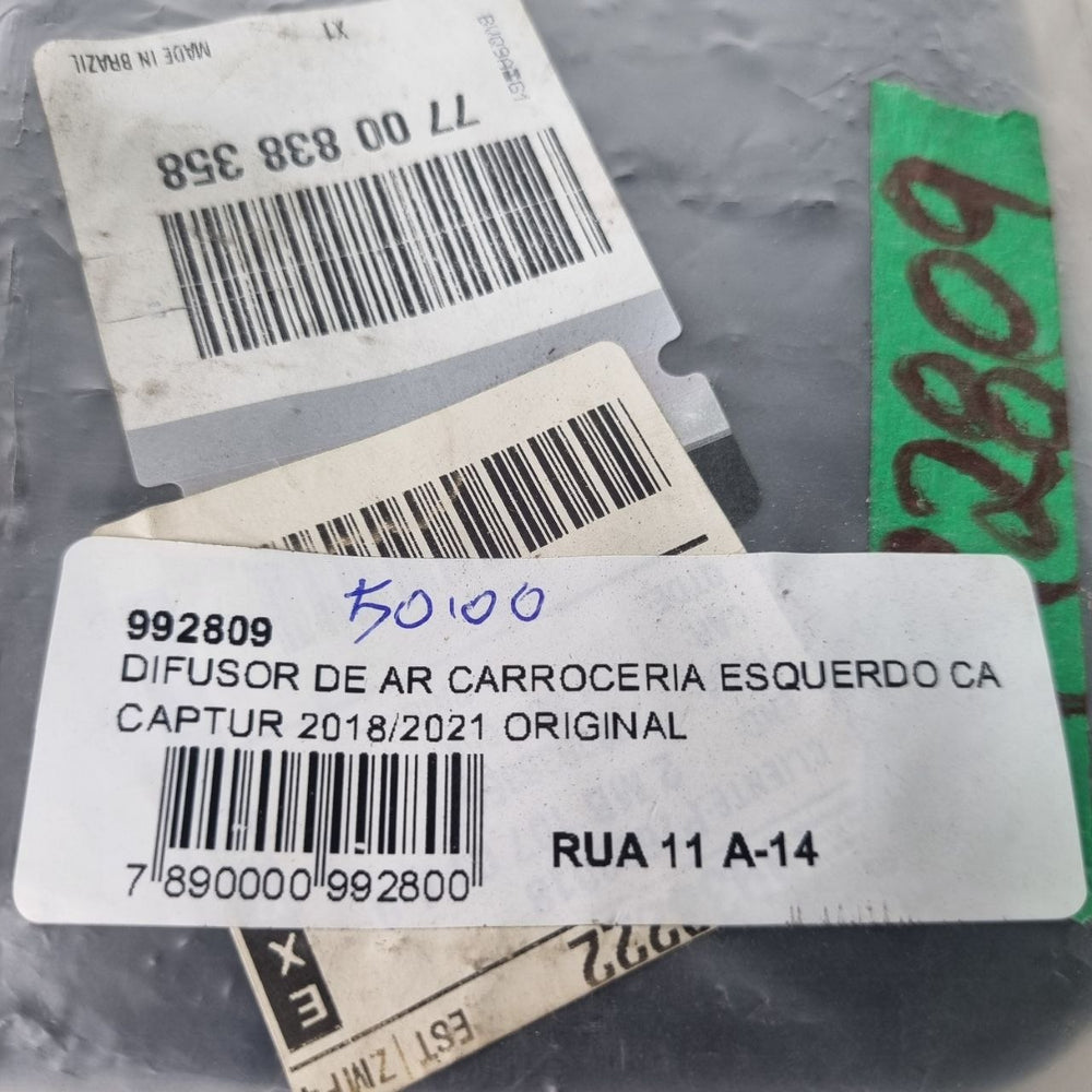 Difusor de Ar Carroceria Esq Renault Captur 2018/2021