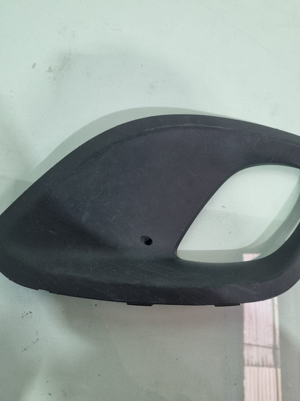 Moldura Farol de Milha Esq Kia Picanto 2012/2015
