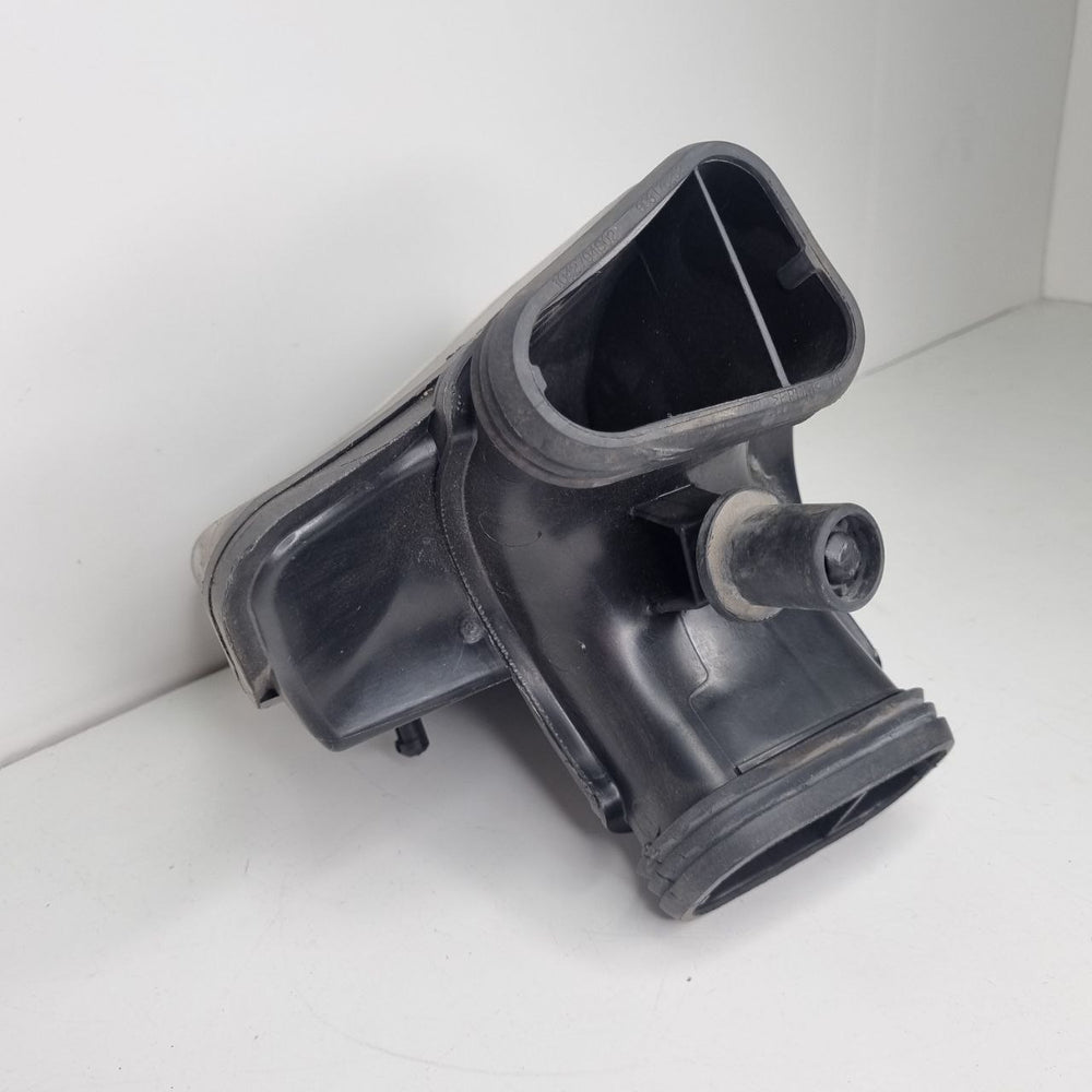 Caixa Ressonadora Filtro de Ar Chevrolet Cruze 2012/2016 Usada