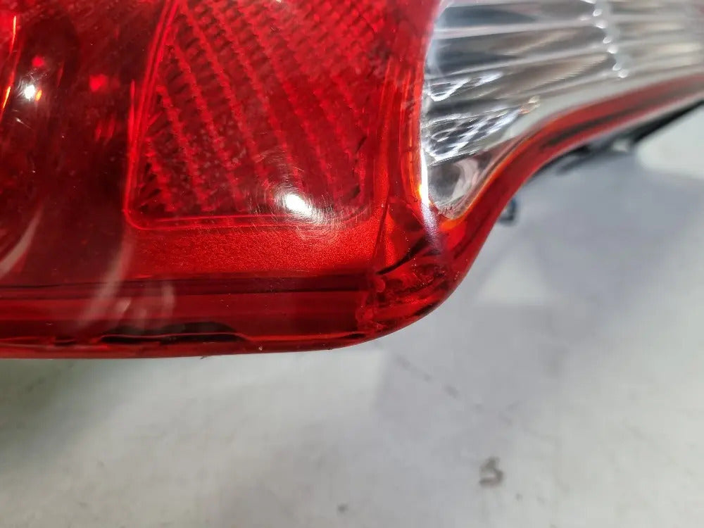 Lanterna Esquerda Chevrolet Prisma 2016/2019 Recuperada Ori.