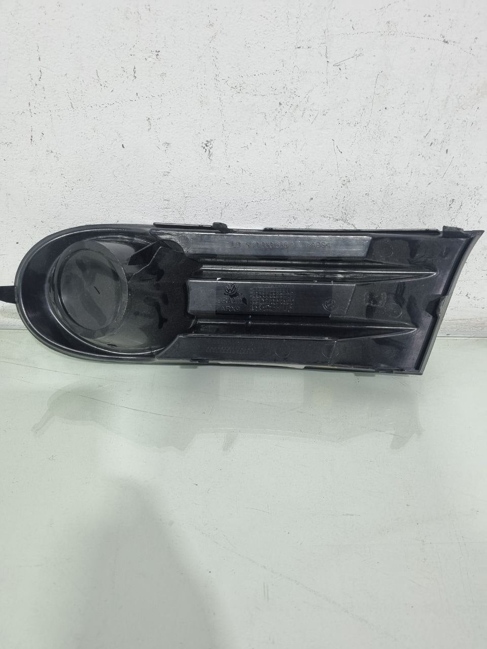 Moldura Farol de Milha Direita VW Gol GV 2009/2012 Usado