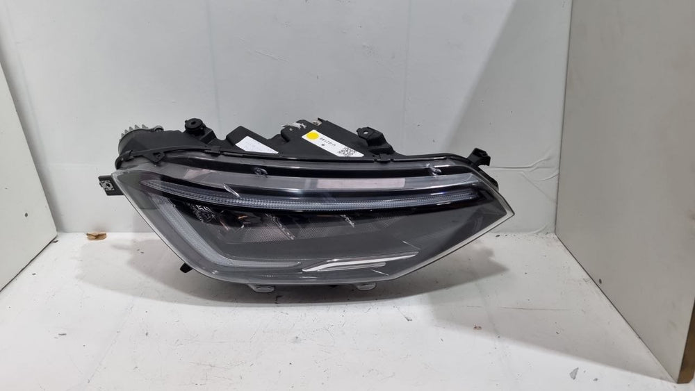 Farol Dianteiro Direito VW Nivus 2021/2023 Usado
