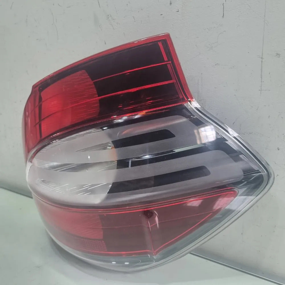 Lanterna Direita Mobi 2017/2023 Original Usado