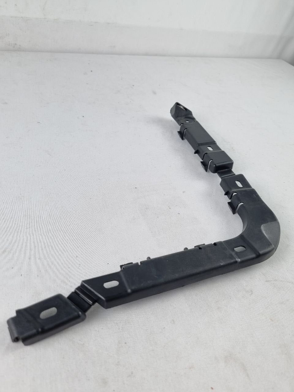 Guia Suporte Para-Choque Tras Esq Ford Ka 2008/2013