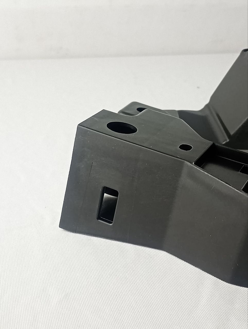 Suporte Para-choque Dianteiro Direito Honda HR-V 2022/2025 Novo