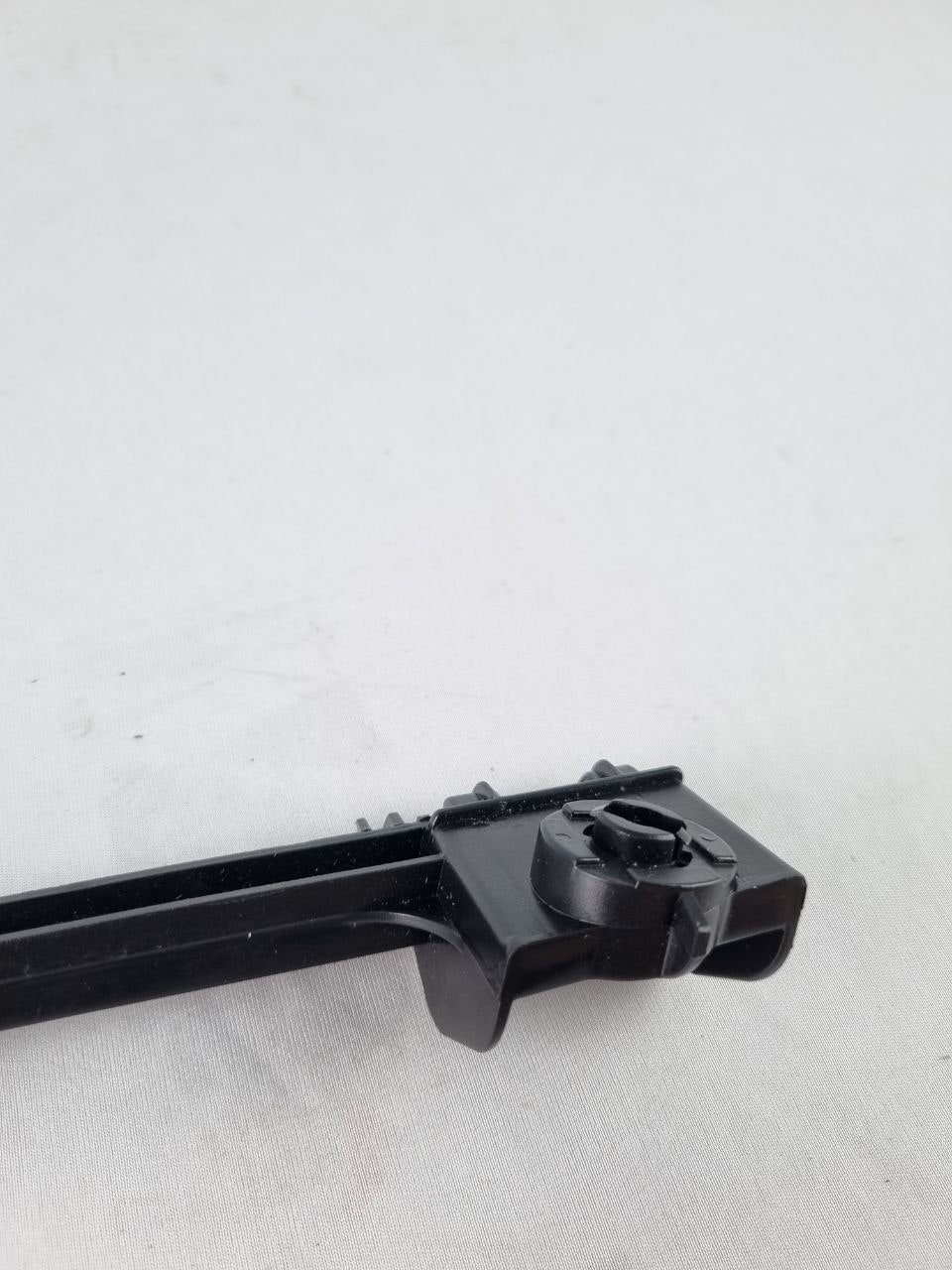 Suporte Guia Para-choque Diant Toyota Etios 2013/2024