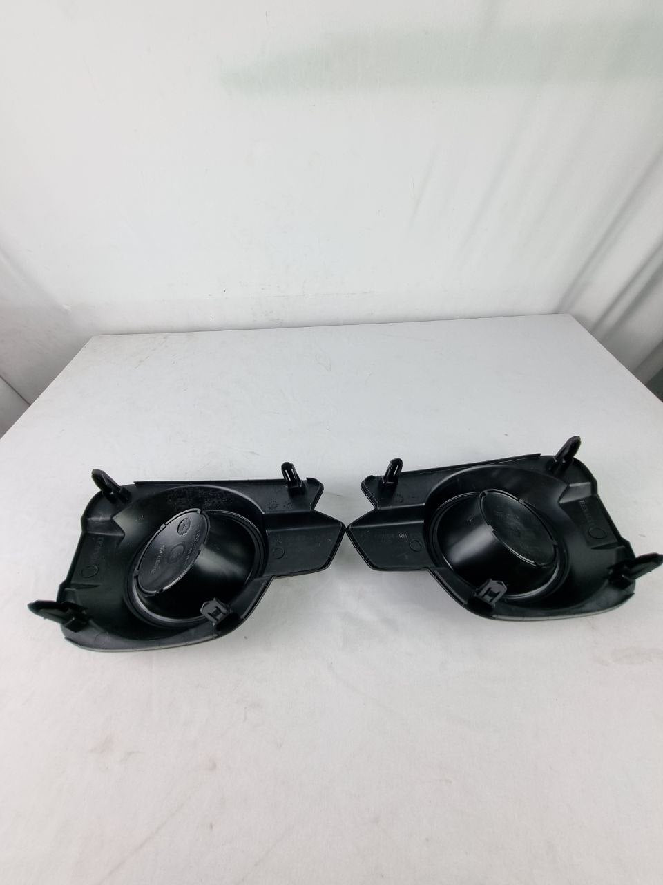 Moldura Farol Milha Diant Par Renault Kwid 2017/2021