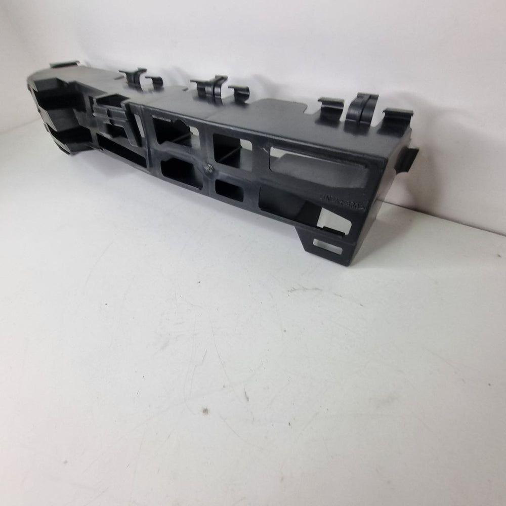 Absorvedor de Impacto Dianteiro Esquerdo Renault Duster 2016/2019 Usado