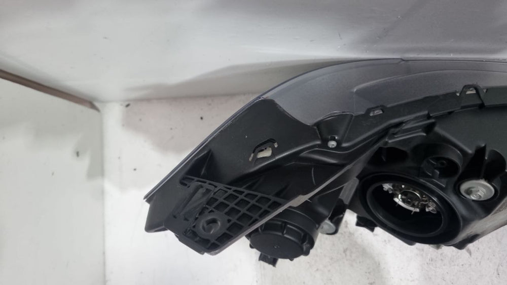 Farol Diant Esq Honda WR-V 2018/2020