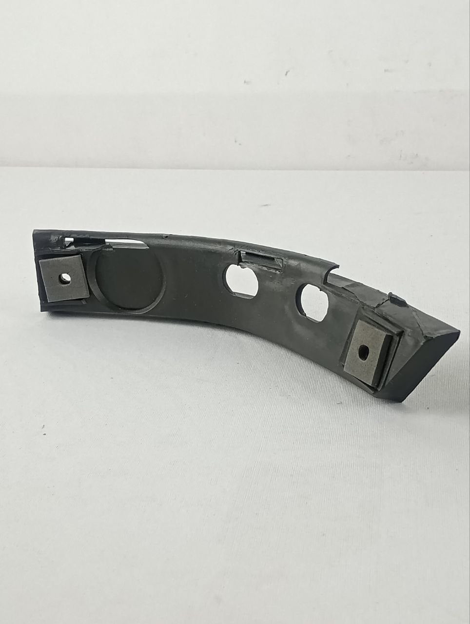 Guia Suporte Parachoque Traseiro Direito Chevrolet Celta 2003/2012 Usado