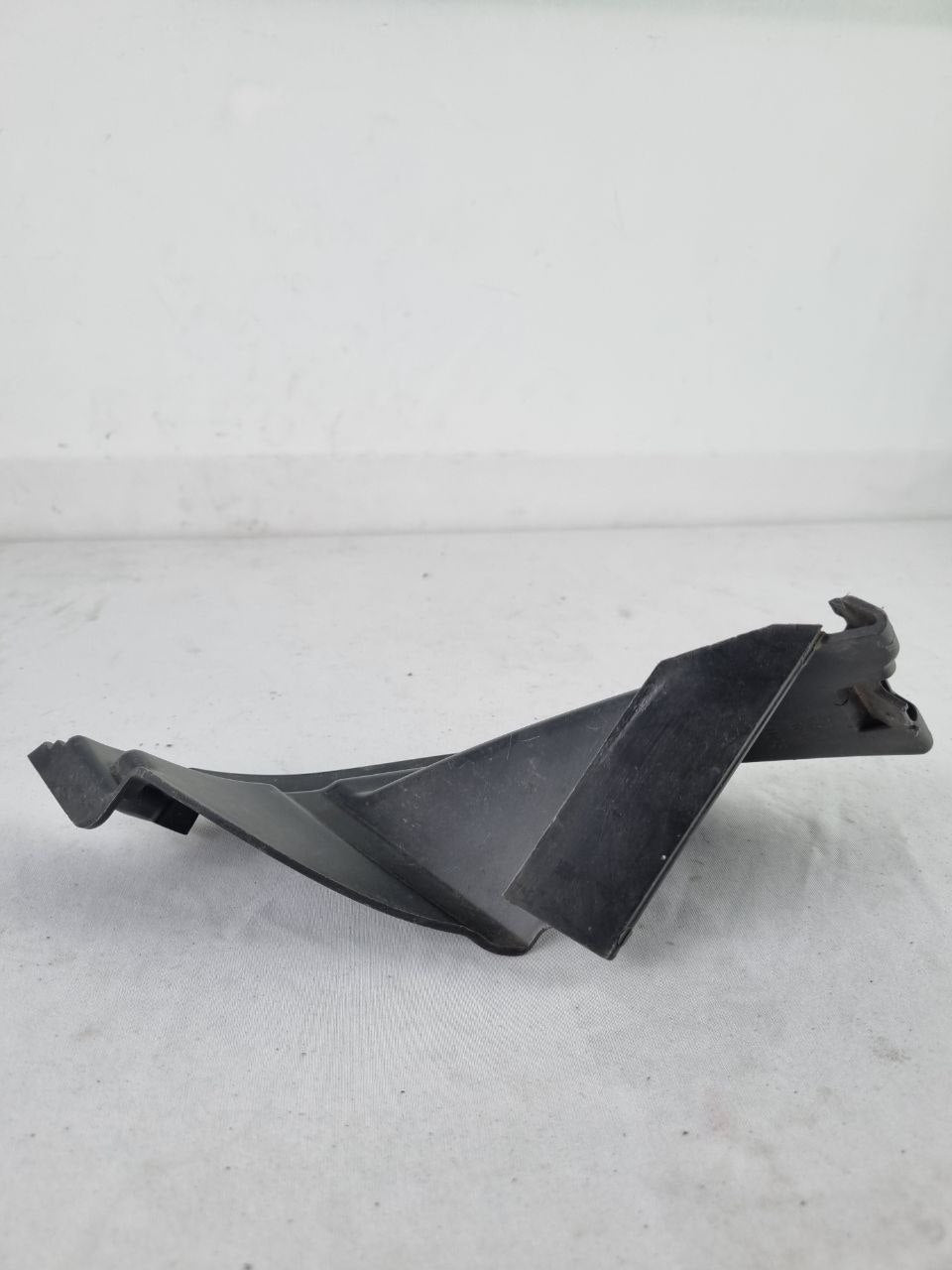 Defletor Ar Para-choque Diant Esq Renault Duster/Oroch 2016/2023