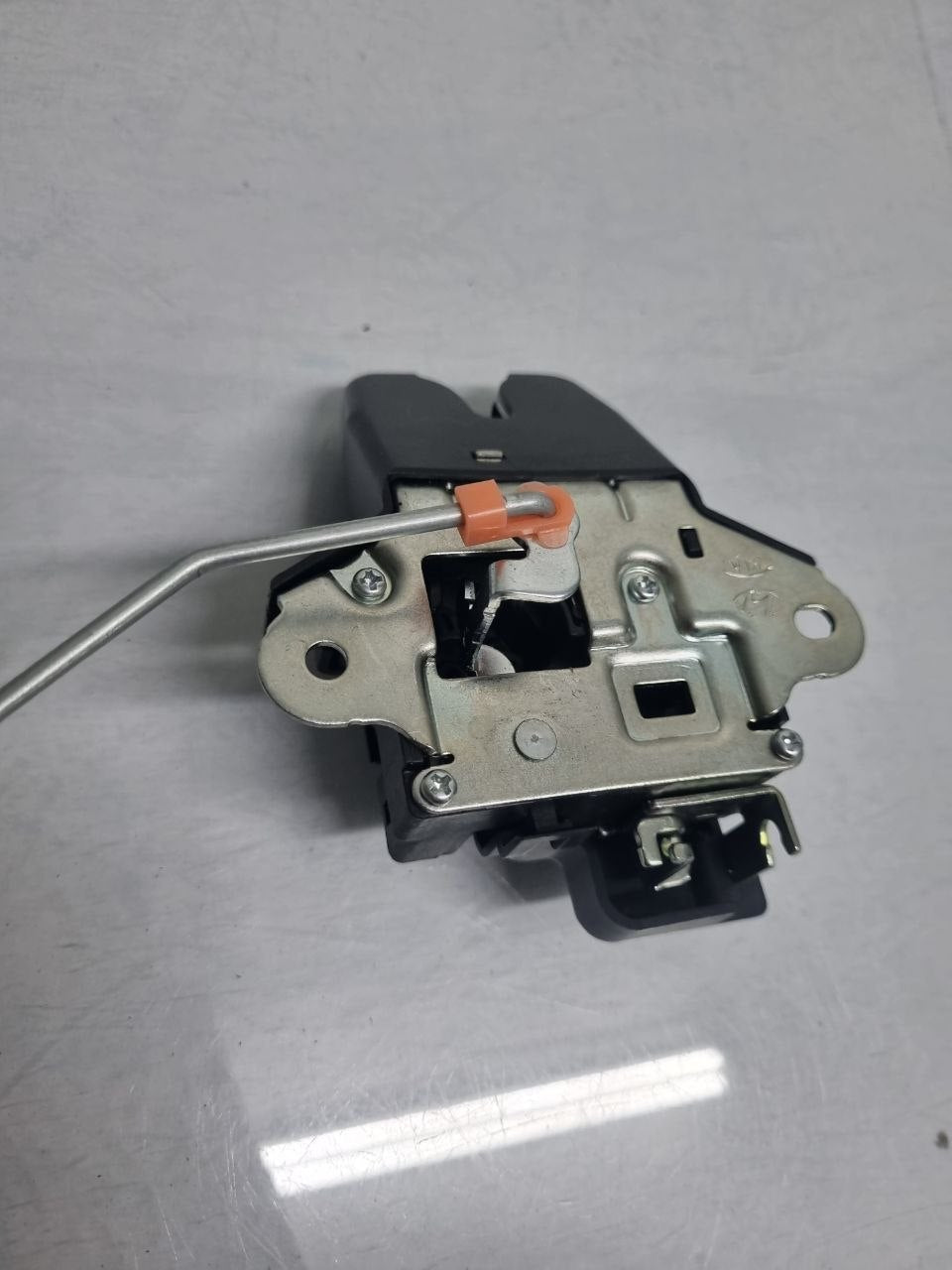 Fechadura Elétrica Porta Malas Hyundai HB20 HB20S 2013/2019 Nova