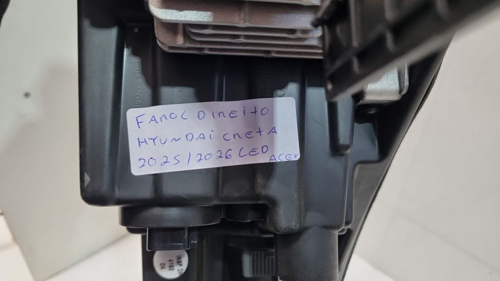 Farol Dianteiro Direito Hyundai Creta 2025/2026 Usado