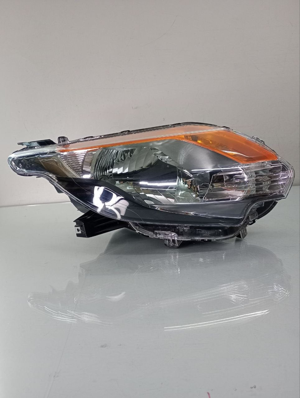 Farol Masca Negra Dianteiro Dir. Mitsubishi L200/triton