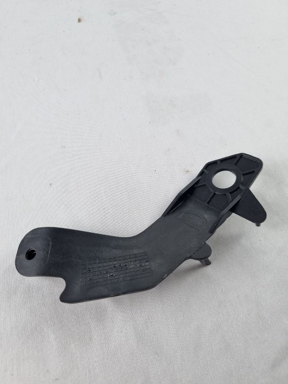 Reforço Fixação Farol Diant Dir Peugeot 2008 2018/2024