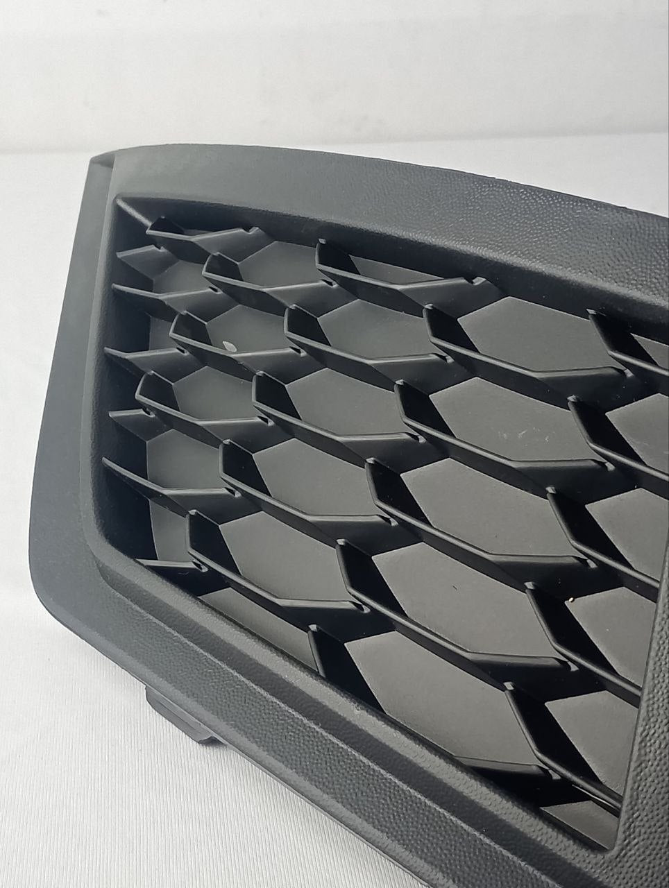 Grade Parachoque Dianteira Esquerda VW Gol/Voyage G8 2019/2022 Nova