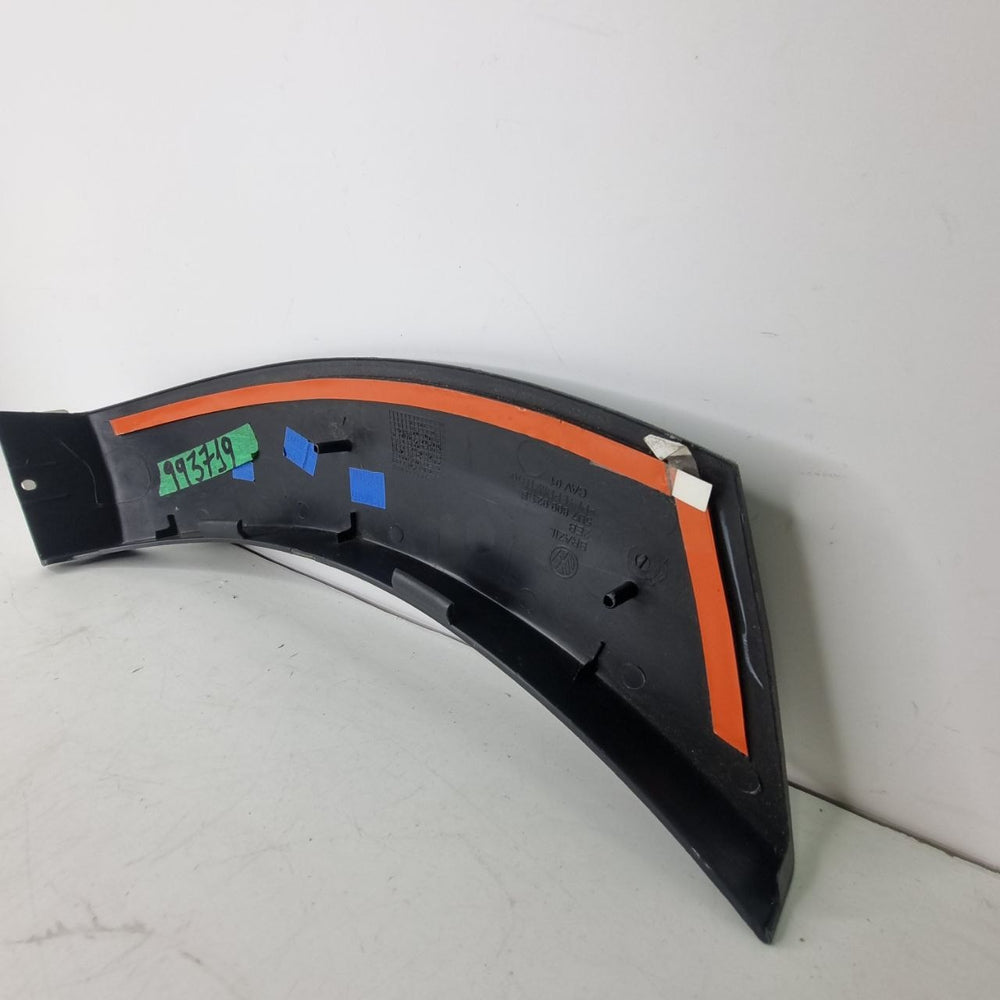 Moldura Parachoque Tras Esq Volkswagen Saveiro 2009/2016