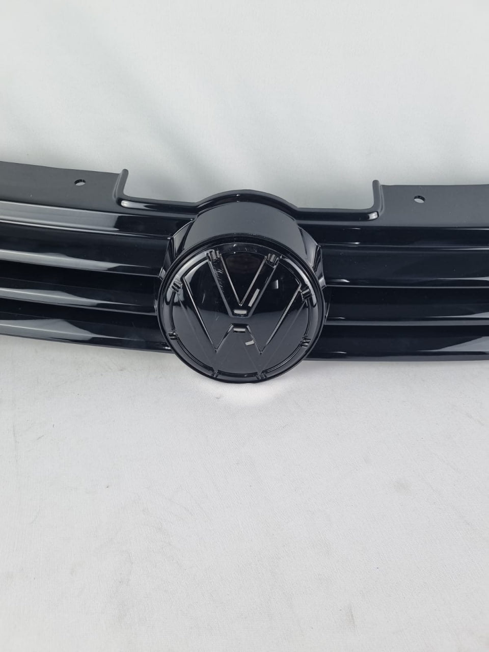 Grade Diant VW Gol Voyage G6 2013/2016 Nova