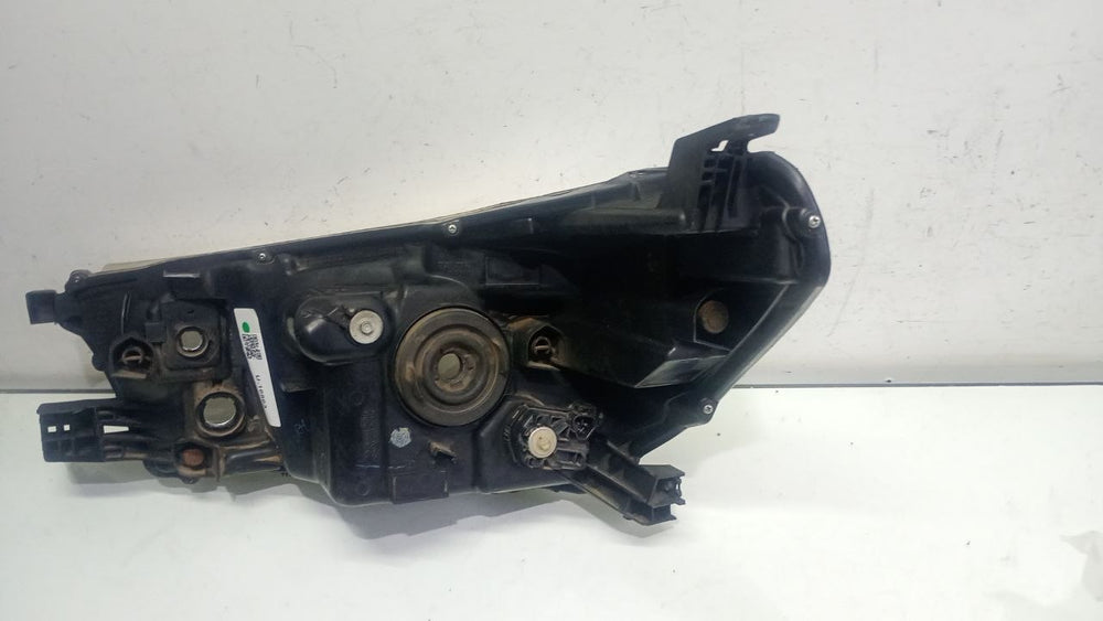 Farol lado direito hilux 2016 a 2019