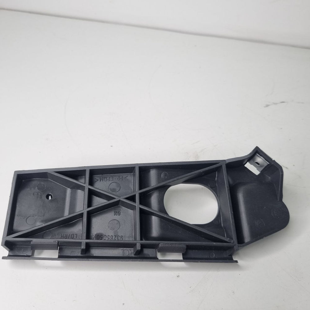 Guia Parachoque Dianteiro Direito GM Chevrolet Corsa 2005/2012 Novo
