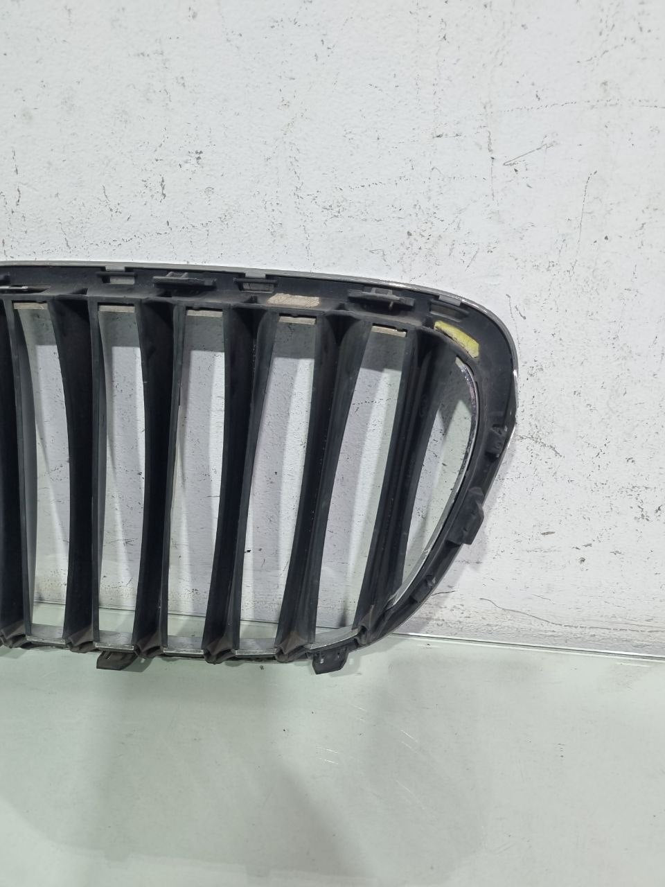 Grade Dianteira Superior Dir BMW X1 2012/2015