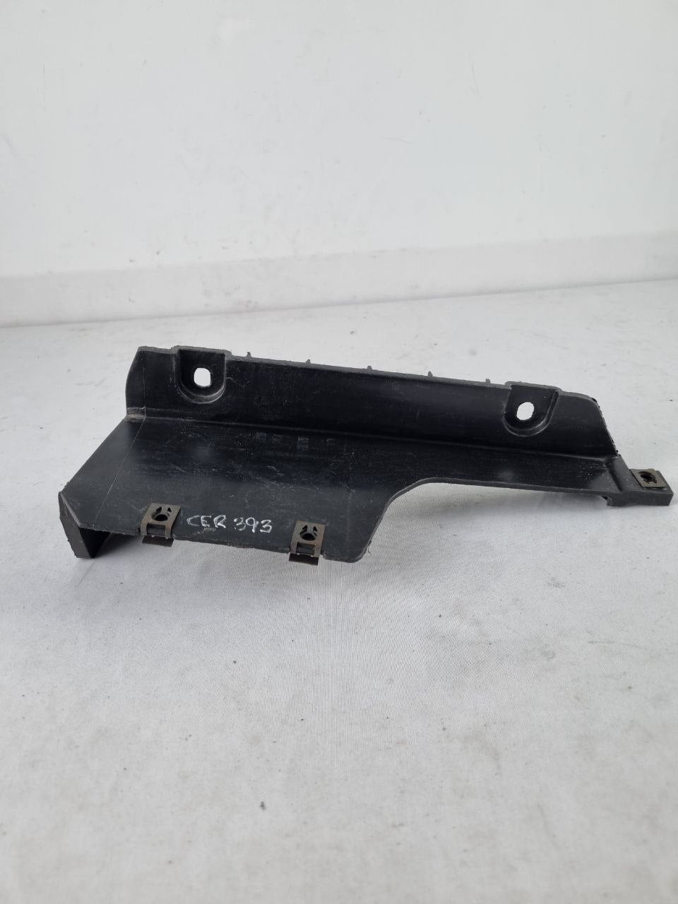Suporte Para-choque Tras Esq Fiat Strada 2013/2020