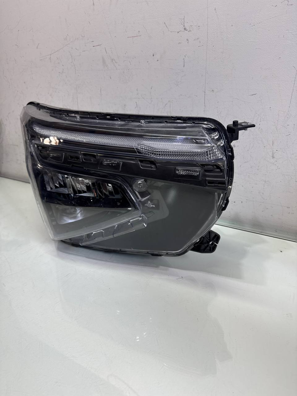 Farol Dianteiro Direito Full LED Chevrolet Spin 2024/2026 Original