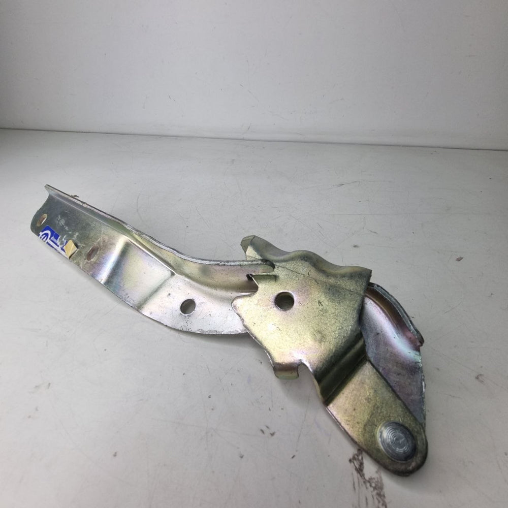 Dobradiça Capo Diant Fiat Uno Drive 2016/2024