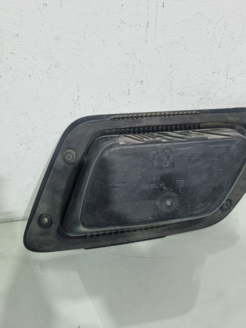 Pisante Lateral Direito Chevrolet Montana 2011/2016 Usado