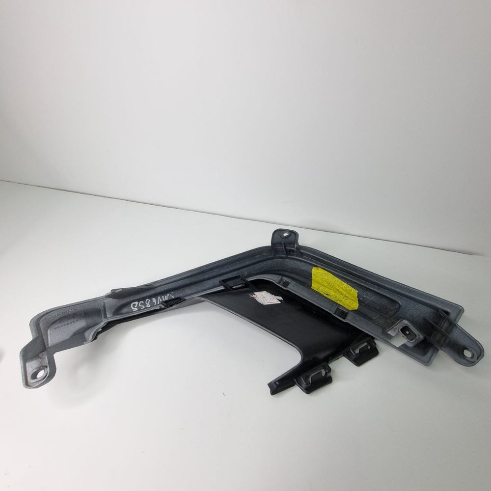Moldura Farol de Milha Esquerdo Peugeot 308 2012/2015 Usada