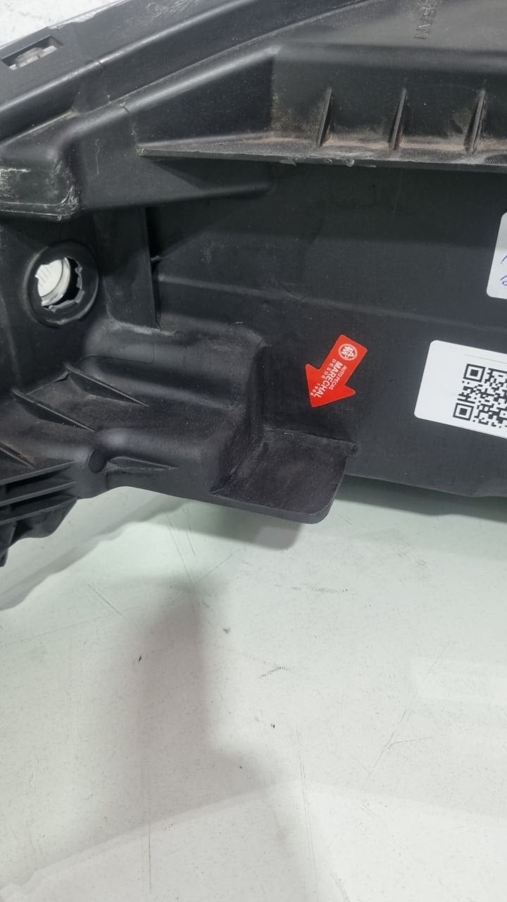 Farol Diant Dir Nissan Kicks 2023 Usado