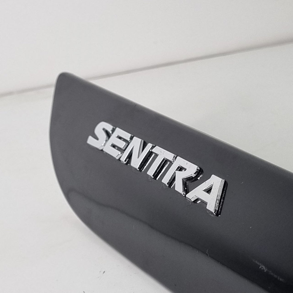 Friso Porta Traseira Direita Nissan Sentra 2017/2022 Usado