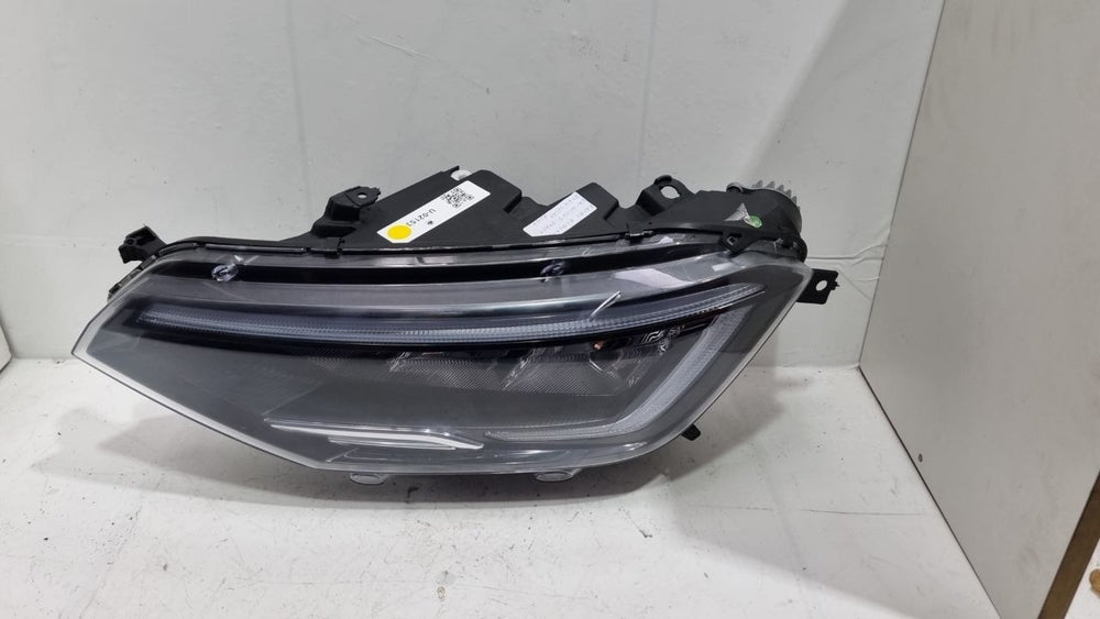 Farol Dianteiro Esquerdo VW Nivus 2020/2024 Usado