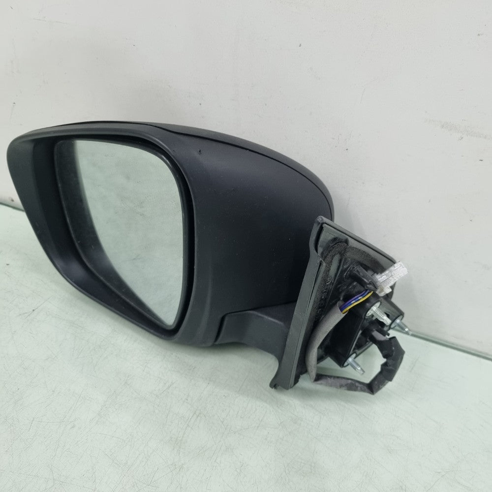 Retrovisor Esq. Elétrico Nissan Frontier 2017/2021 Usado.