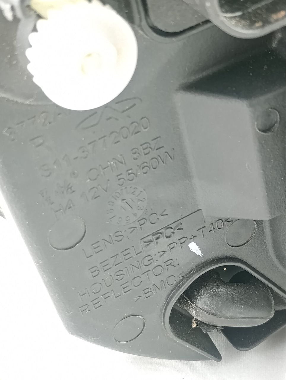 Farol Diant Dir Chery QQ 2011/2015