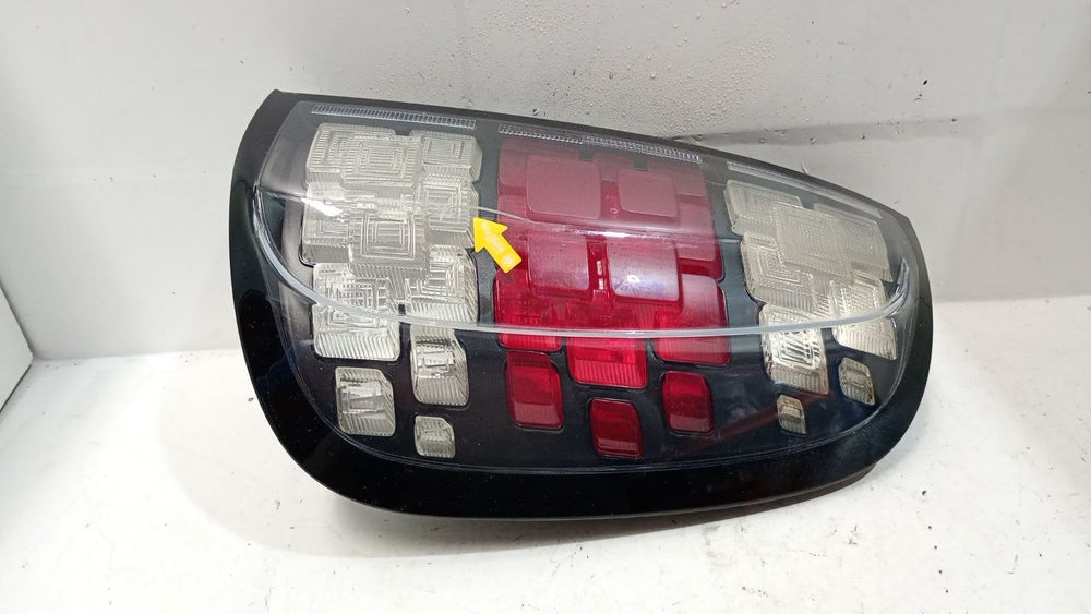 Lanterna Tras Dir Fiat Uno 2015/2021