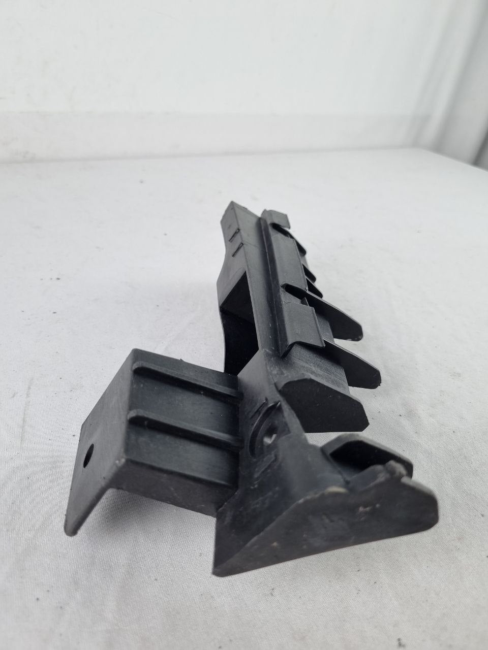Suporte Para-choque Tras Esq Audi A3 1999/2006