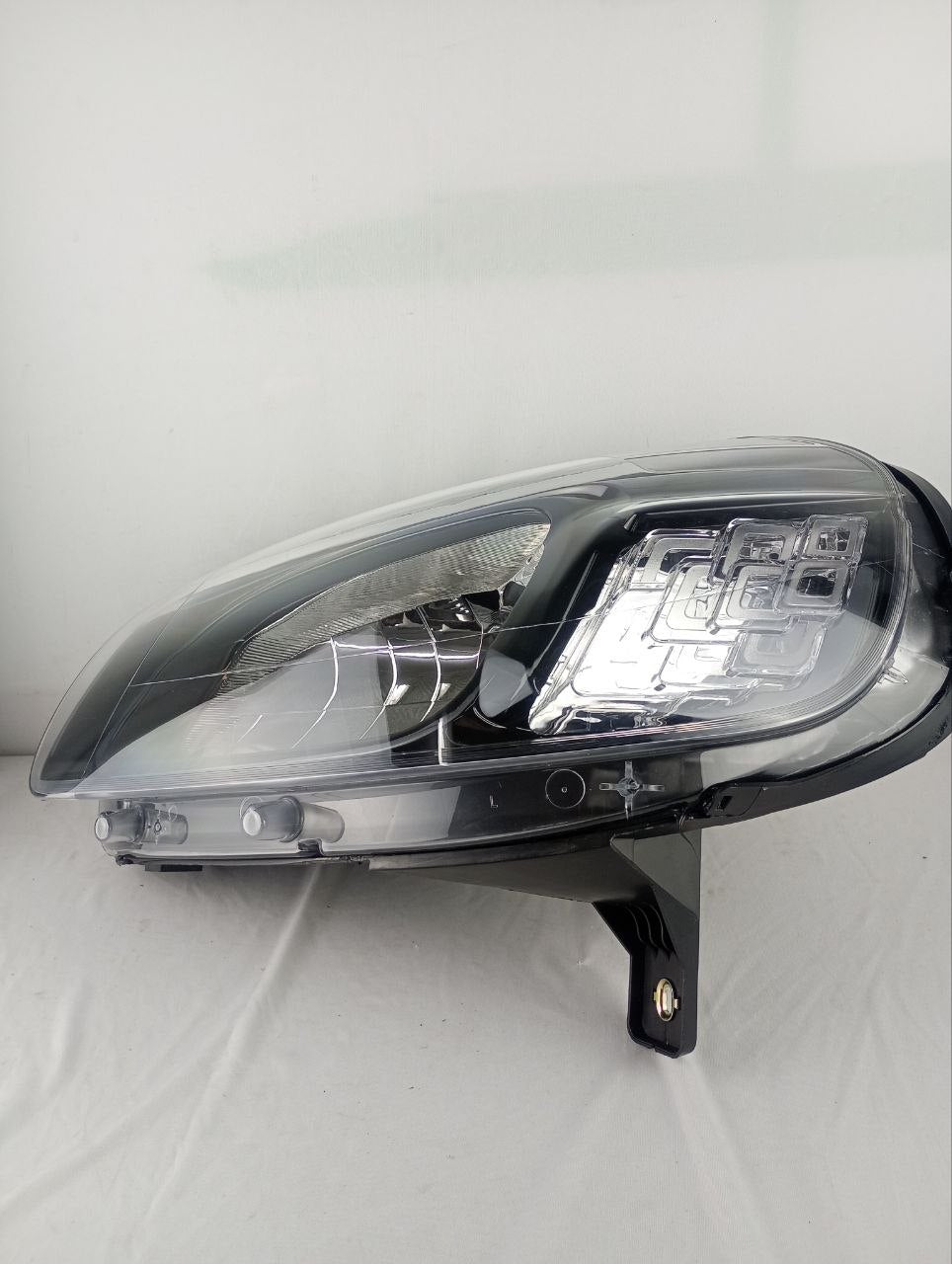 Farol Diant Esq Fiat Uno 2015/