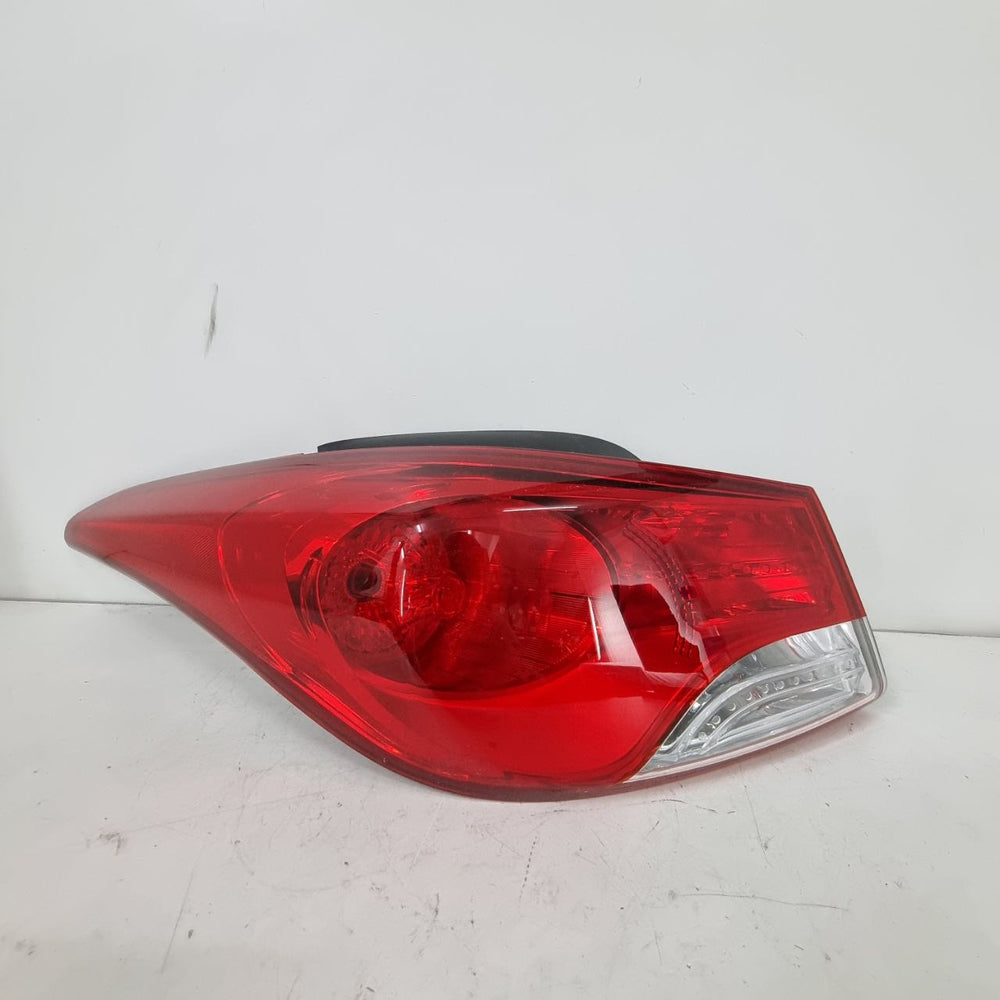 Lanterna Esquerda Elantra 2010/2015