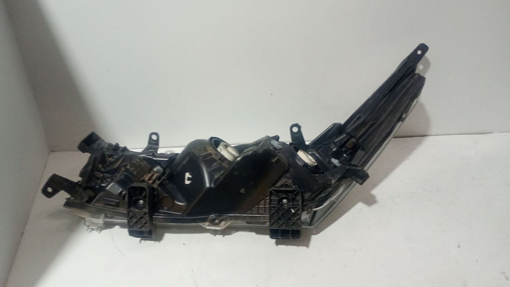 Farol lado direito Toyota corolla 2015 a 2018