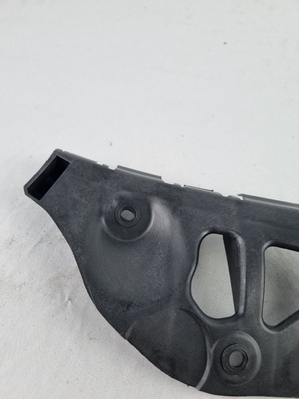 Suporte Fixação Para-choque Tras Esq Renault Sandero 2007/2014