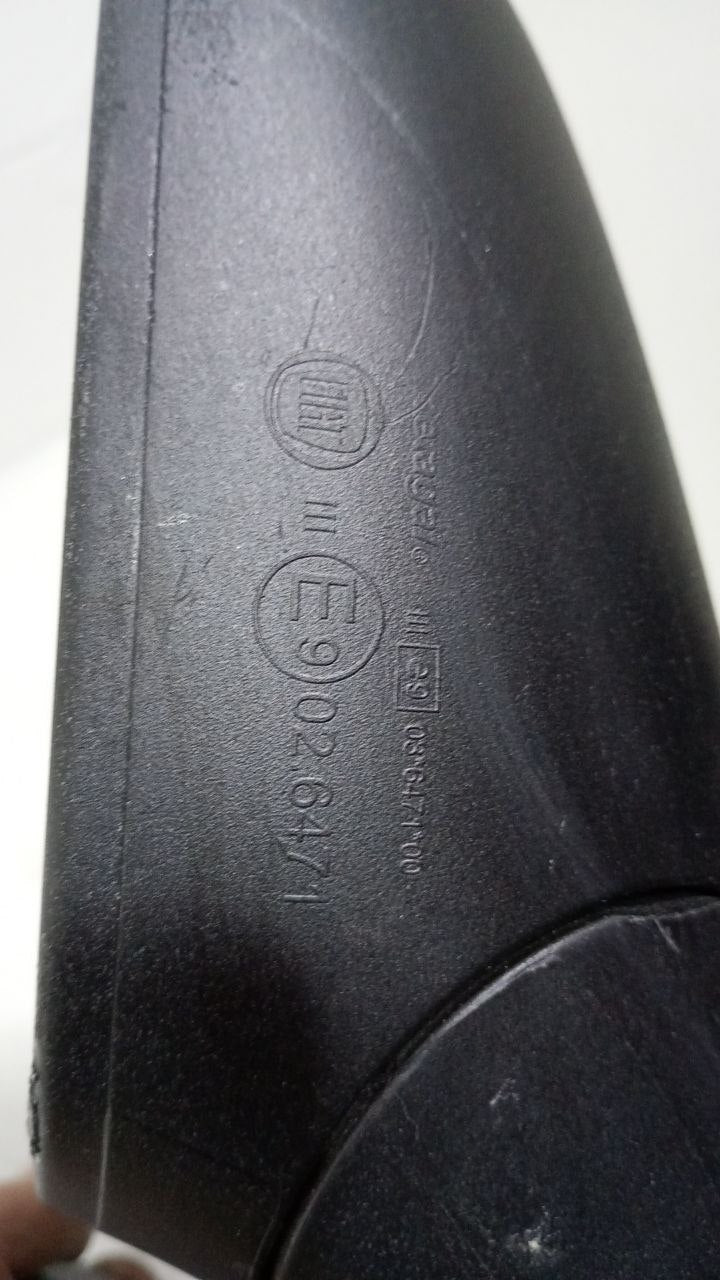 Retrovisor Dianteiro Direito Fiat Grand Siena 2012/2021 Usado