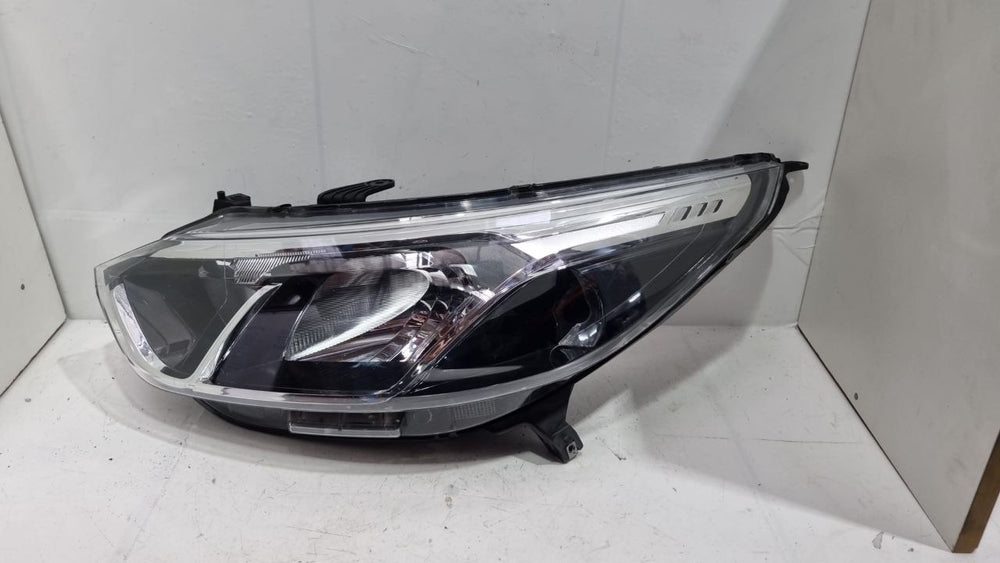 Farol Dianteiro Esquerdo Chevrolet Cobalt 2016/2023 Usado