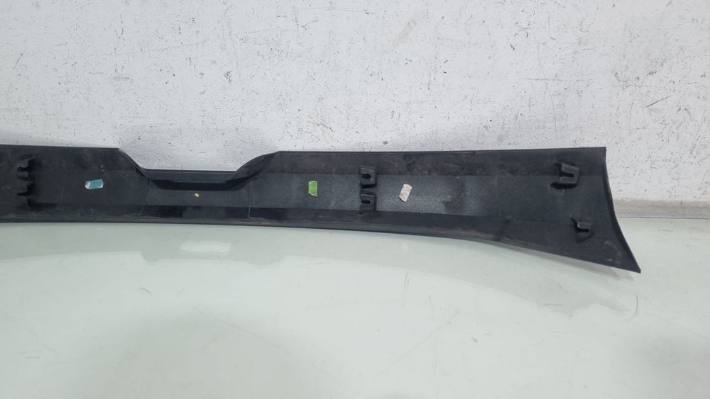 Moldura Tampa Tras Peugeot 208 2020/2023