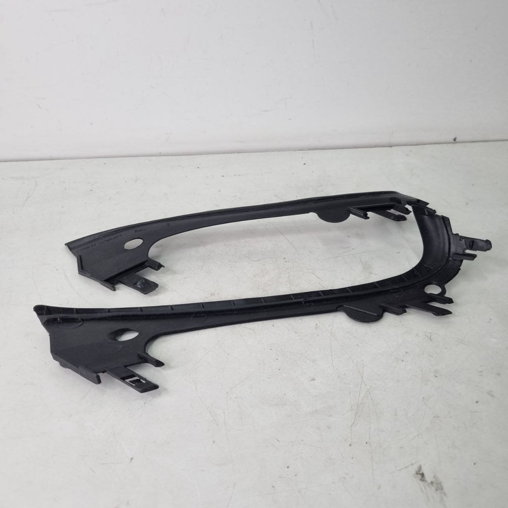 Suporte Guarnição Farol Diant Renault Scenic 1999/2003